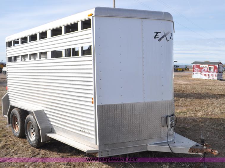 image for item G7133 2007 Exiss livestock trailer