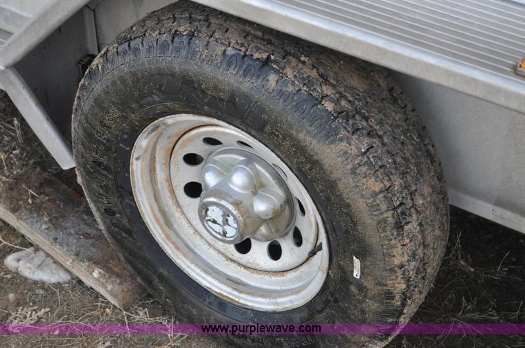 image for item G7133 2007 Exiss livestock trailer