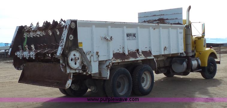 image for item G7137 1977 Kenworth W900 manure spreader truck