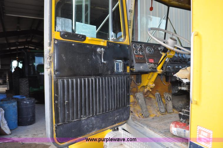 image for item G7137 1977 Kenworth W900 manure spreader truck