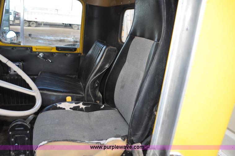 image for item G7137 1977 Kenworth W900 manure spreader truck