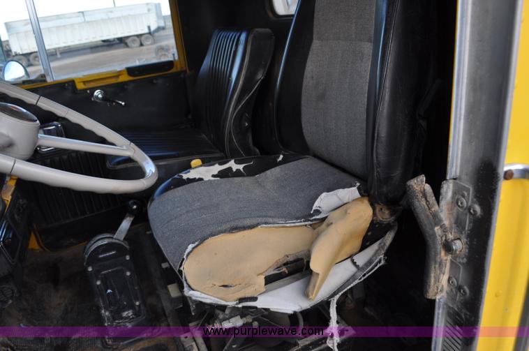 image for item G7137 1977 Kenworth W900 manure spreader truck