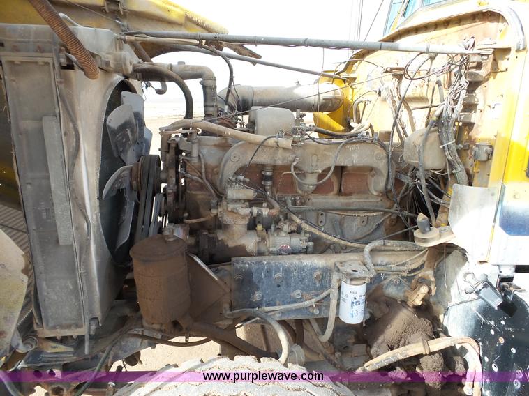 image for item G7137 1977 Kenworth W900 manure spreader truck