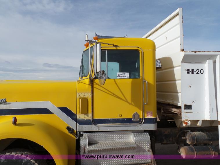 image for item G7137 1977 Kenworth W900 manure spreader truck