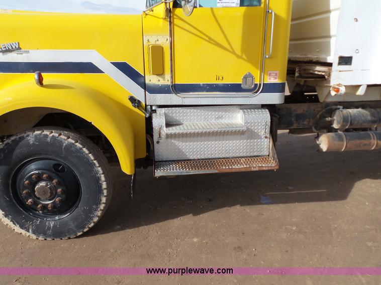 image for item G7137 1977 Kenworth W900 manure spreader truck