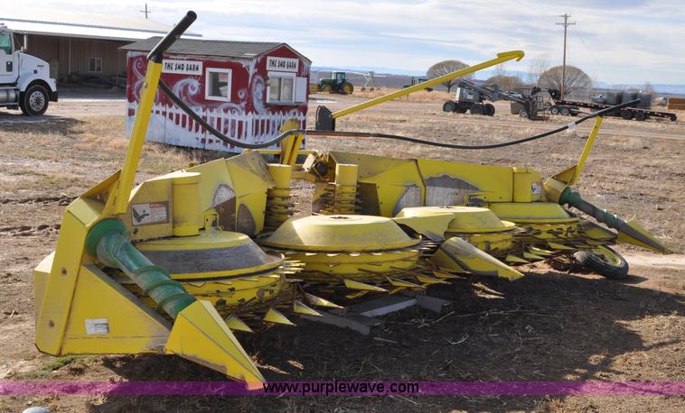 image for item G7141 John Deere 678 rotary forage head