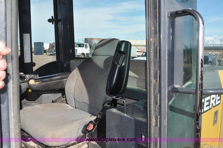 image for item G7143 2005 John Deere 544J wheel loader