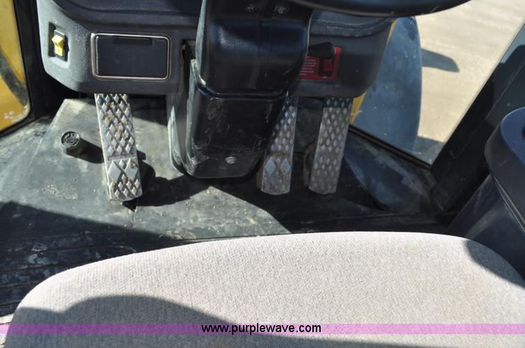 image for item G7143 2005 John Deere 544J wheel loader