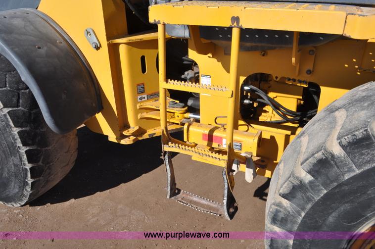 image for item G7143 2005 John Deere 544J wheel loader