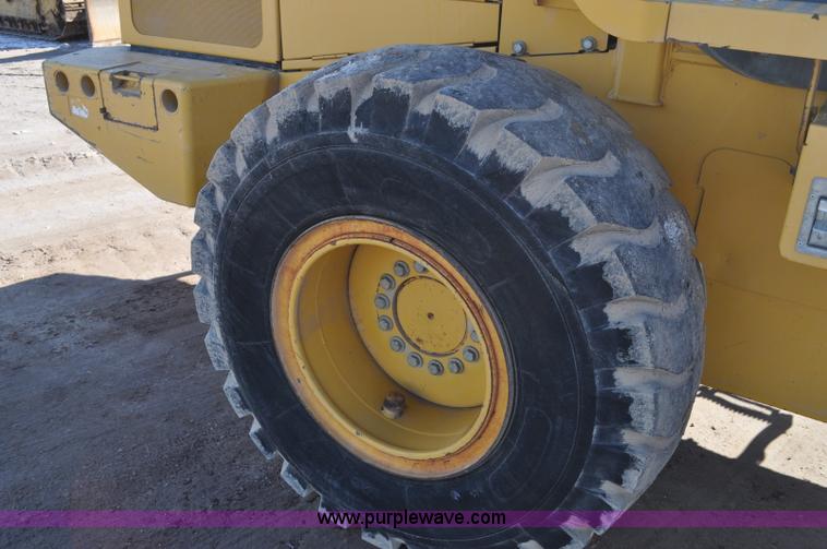 image for item G7143 2005 John Deere 544J wheel loader