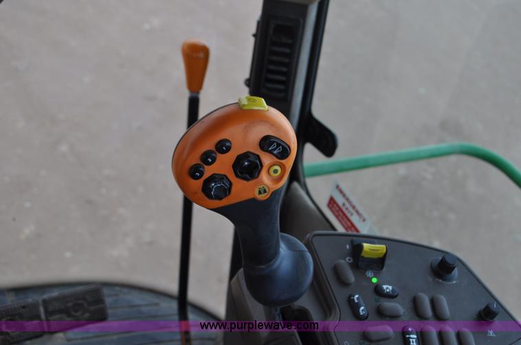 image for item G7144 2012 John Deere 7750 forage harvester