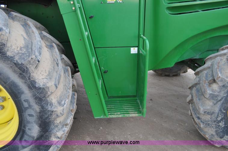 image for item G7144 2012 John Deere 7750 forage harvester