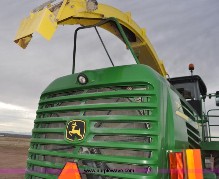 image for item G7144 2012 John Deere 7750 forage harvester