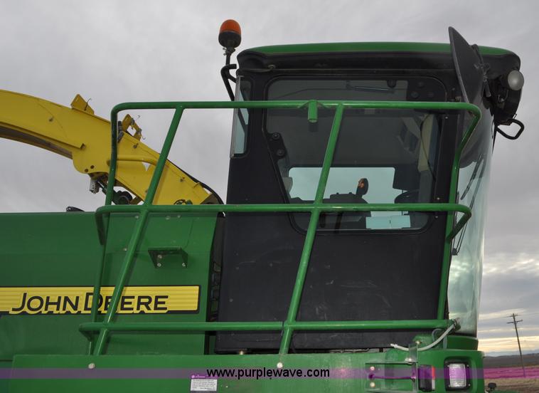 image for item G7144 2012 John Deere 7750 forage harvester