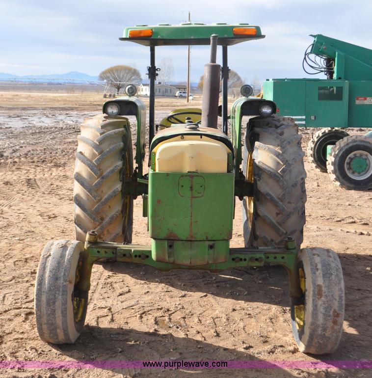 image for item G7145 1978 John Deere 2640 tractor