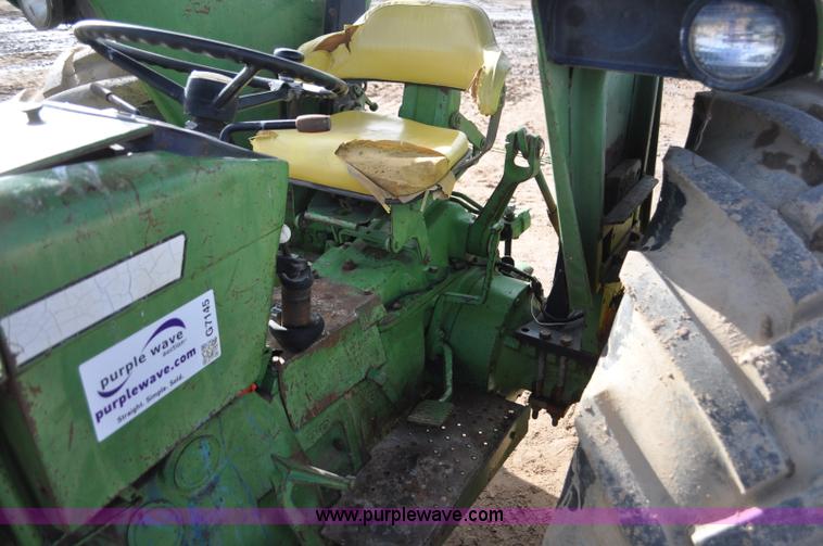 image for item G7145 1978 John Deere 2640 tractor