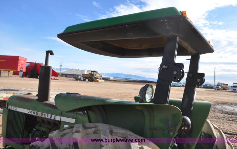 image for item G7145 1978 John Deere 2640 tractor