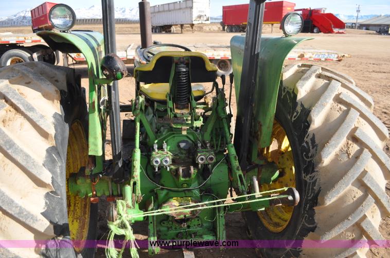 image for item G7145 1978 John Deere 2640 tractor