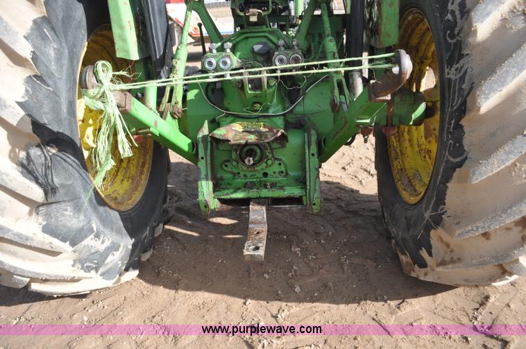 image for item G7145 1978 John Deere 2640 tractor