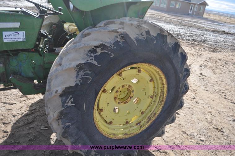 image for item G7145 1978 John Deere 2640 tractor