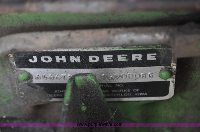 image for item G7146 1981 John Deere 4440 tractor