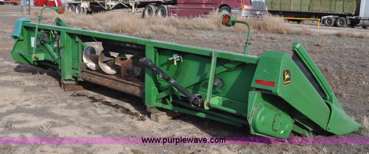 image for item G7147 1995 John Deere 893 corn head