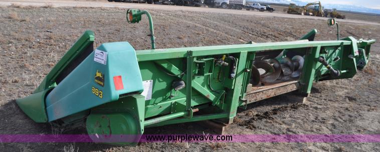 image for item G7147 1995 John Deere 893 corn head