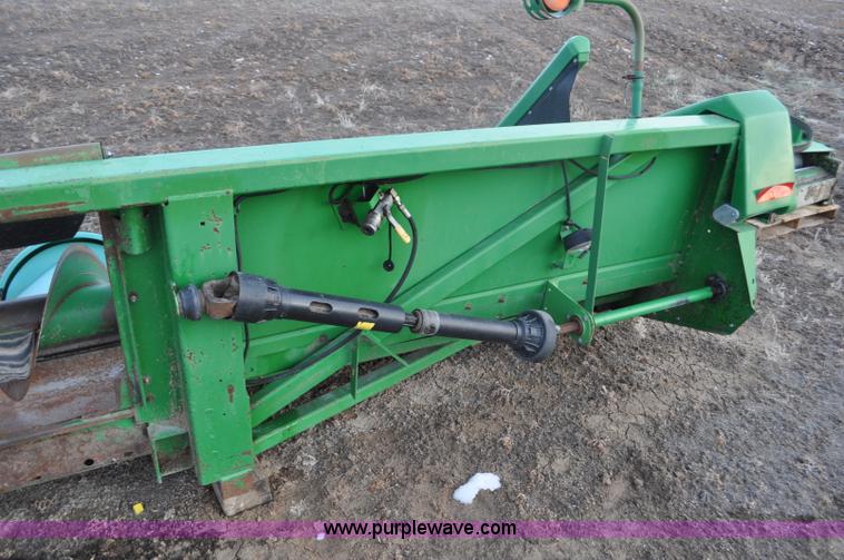 image for item G7147 1995 John Deere 893 corn head