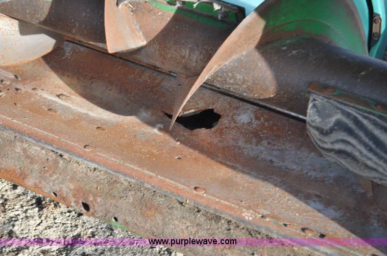 image for item G7147 1995 John Deere 893 corn head