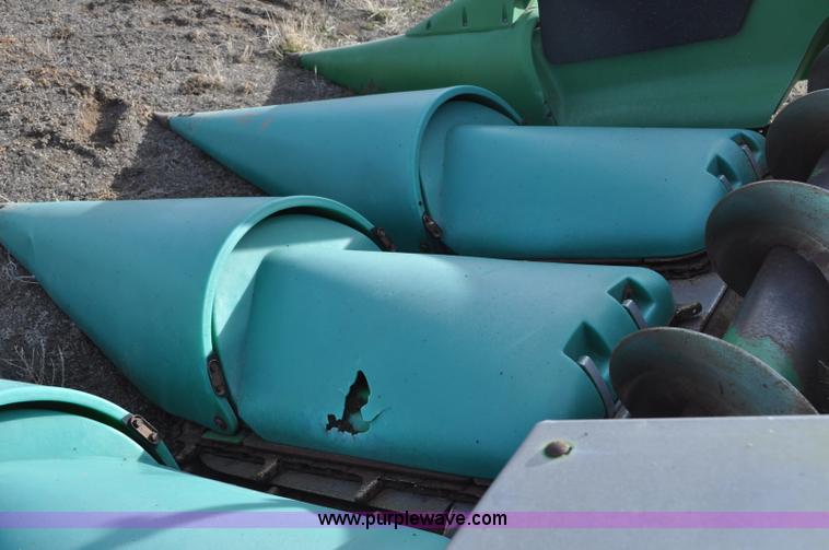 image for item G7147 1995 John Deere 893 corn head