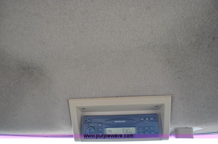 image for item G7148 2005 John Deere 7820 MFWD tractor