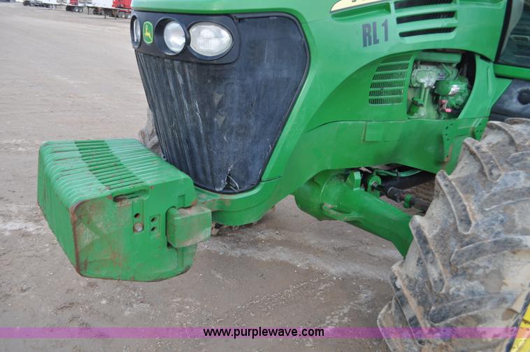 image for item G7148 2005 John Deere 7820 MFWD tractor
