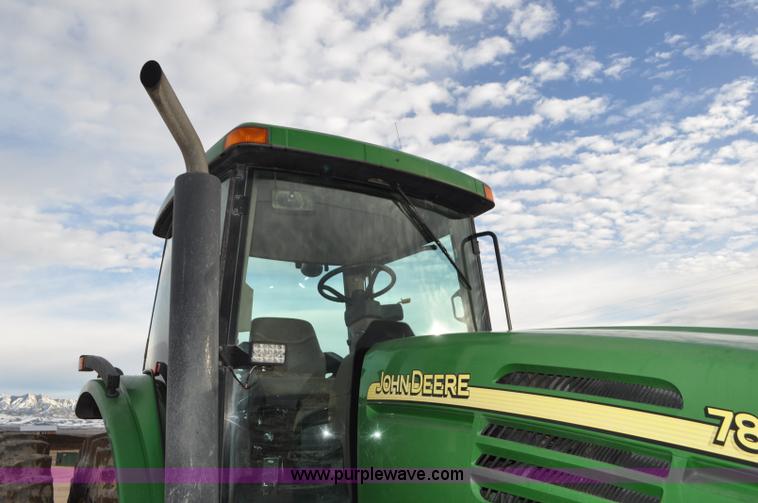 image for item G7148 2005 John Deere 7820 MFWD tractor