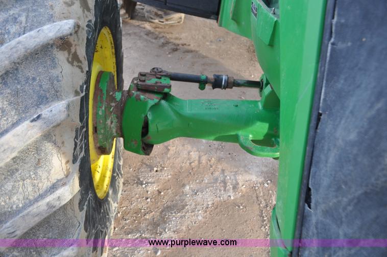 image for item G7148 2005 John Deere 7820 MFWD tractor