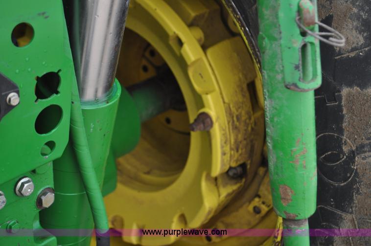 image for item G7149 2004 John Deere 7820 MFWD tractor
