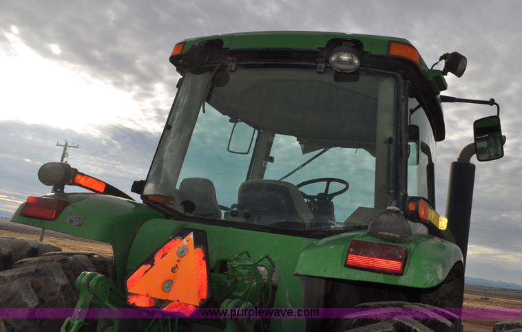 image for item G7149 2004 John Deere 7820 MFWD tractor
