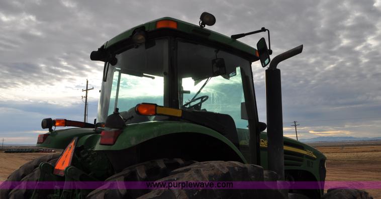 image for item G7149 2004 John Deere 7820 MFWD tractor
