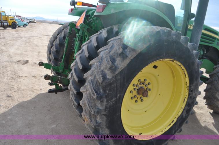 image for item G7149 2004 John Deere 7820 MFWD tractor
