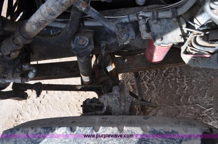 image for item G7152 1991 Autocar feed truck