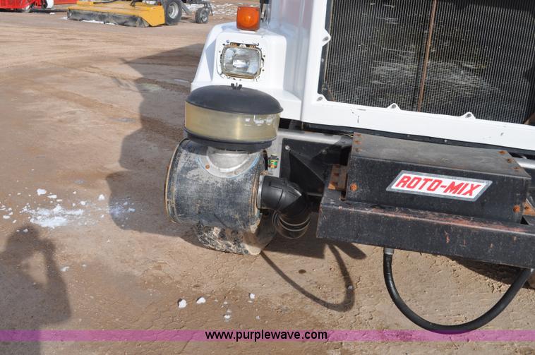 image for item G7152 1991 Autocar feed truck