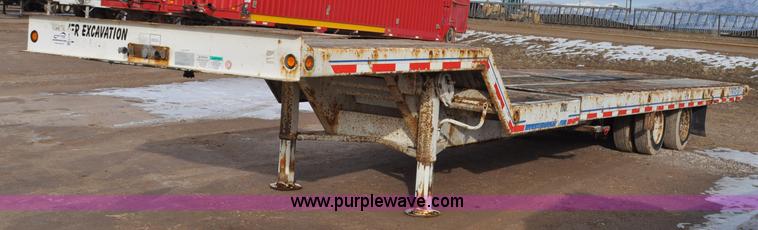 image for item G7156 2006 Trailmax FWTD-50-T tilt deck equipment trailer