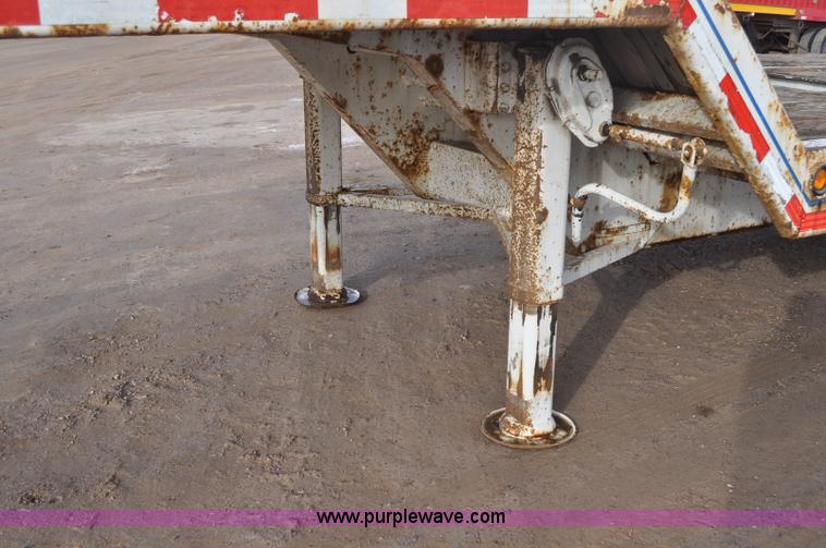 image for item G7156 2006 Trailmax FWTD-50-T tilt deck equipment trailer