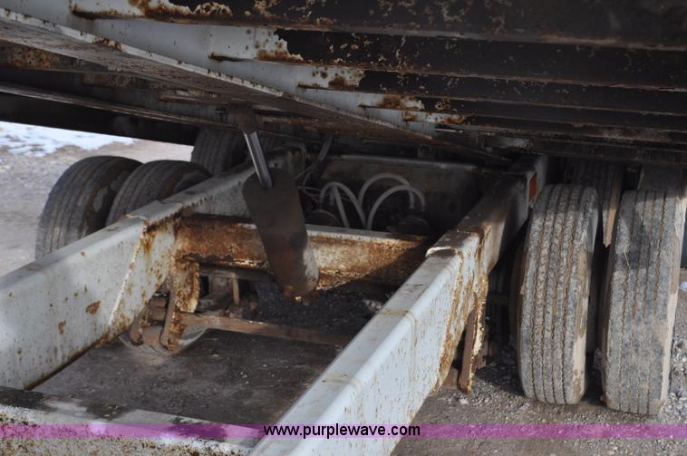 image for item G7156 2006 Trailmax FWTD-50-T tilt deck equipment trailer