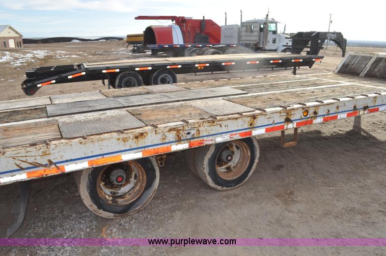 image for item G7156 2006 Trailmax FWTD-50-T tilt deck equipment trailer