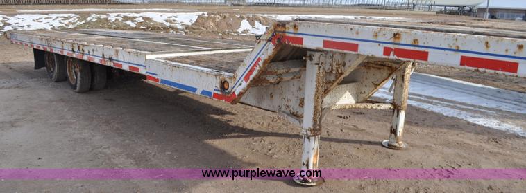 image for item G7156 2006 Trailmax FWTD-50-T tilt deck equipment trailer