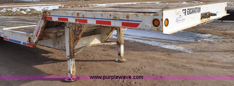 image for item G7156 2006 Trailmax FWTD-50-T tilt deck equipment trailer