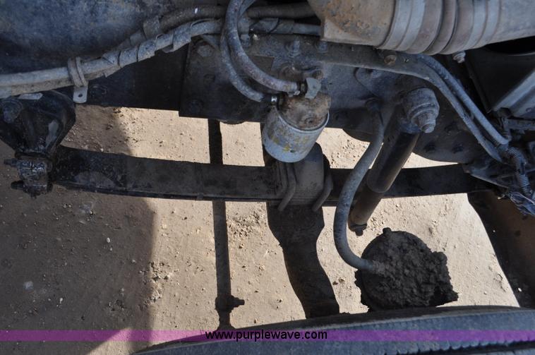 image for item G7157 1990 Kenworth W900 semi truck