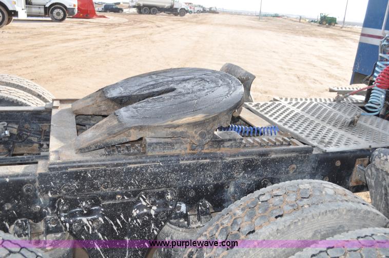 image for item G7157 1990 Kenworth W900 semi truck