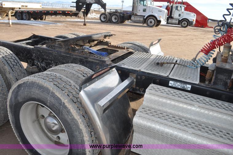 image for item G7157 1990 Kenworth W900 semi truck