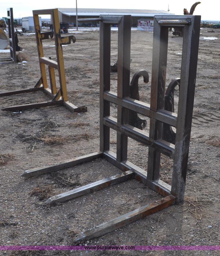 image for item G7159 Bale forks